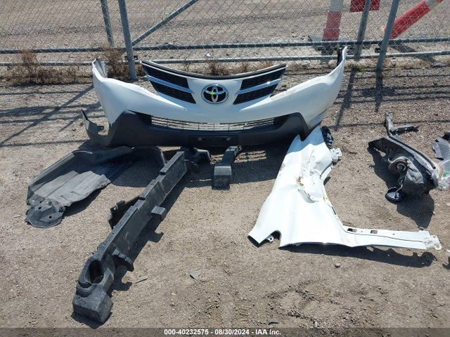 Toyota Rav4 Xle 2014 JTMWFREV8EJ000606 Image 18