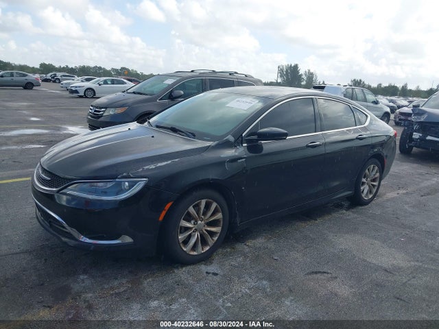Chrysler 200 C 2015 1C3CCCCB7FN549634 Image 2