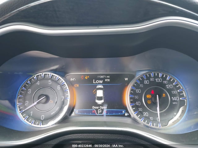 Chrysler 200 C 2015 1C3CCCCB7FN549634 Image 7