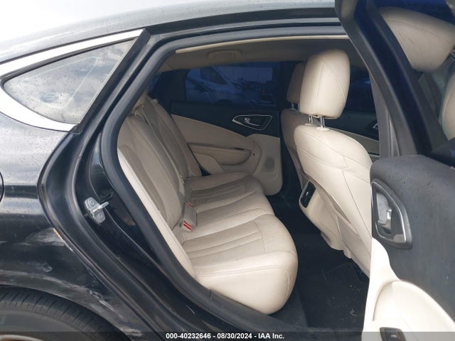 Chrysler 200 C 2015 1C3CCCCB7FN549634 Image 8