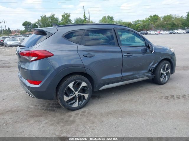 KM8J3CA25JU642345 Hyundai Tucson Value