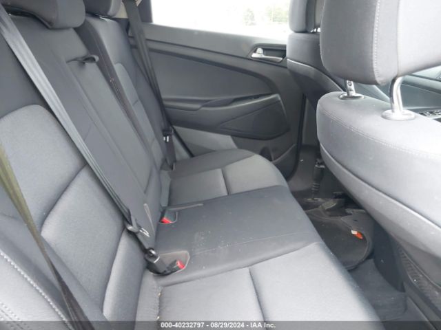 KM8J3CA25JU642345 Hyundai Tucson Value