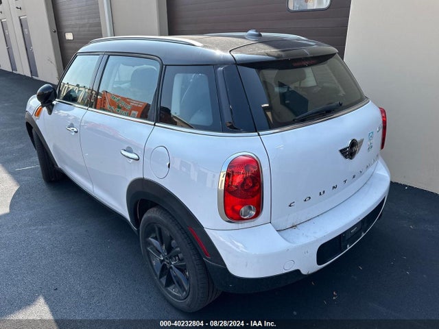 2013 MINI COUNTRYMAN WMWZB3C5XDWR35911 Photo 2