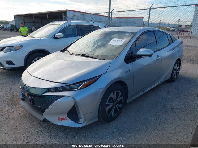 Toyota Prius Prime Premium 2017 JTDKARFP7H3064268 Image 2