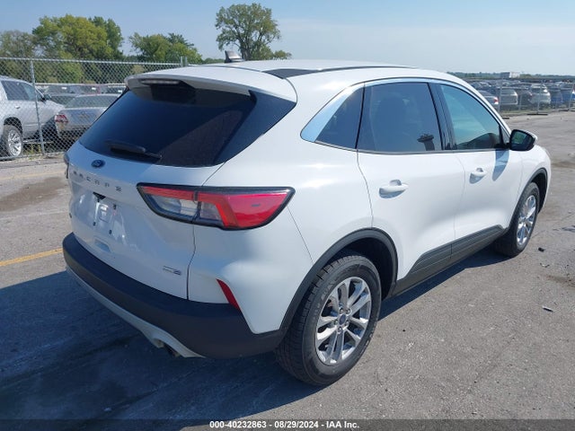 Ford ESCAPE SE 2020 1FMCU9G60LUB73669 Image 4
