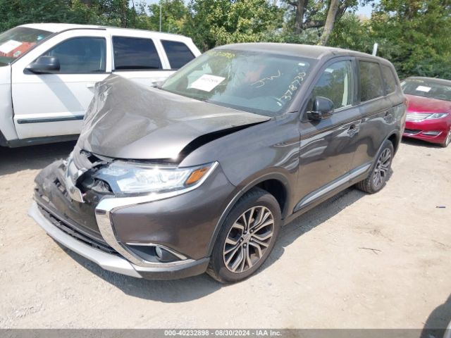 JA4AZ2A31HZ030835 Mitsubishi Outlander Es