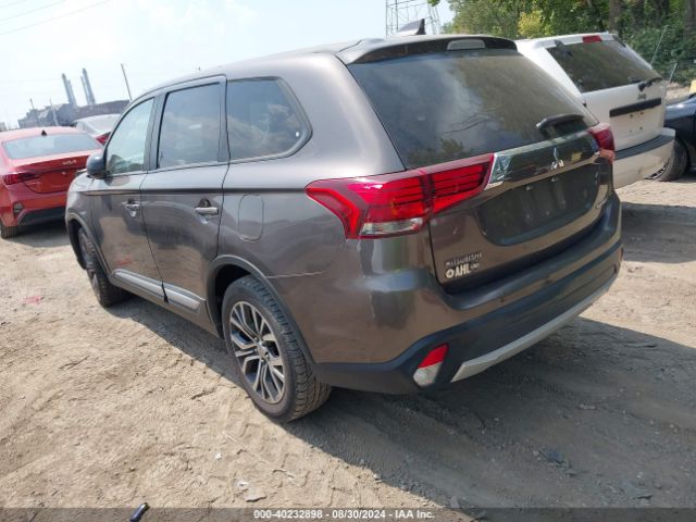 JA4AZ2A31HZ030835 Mitsubishi Outlander Es