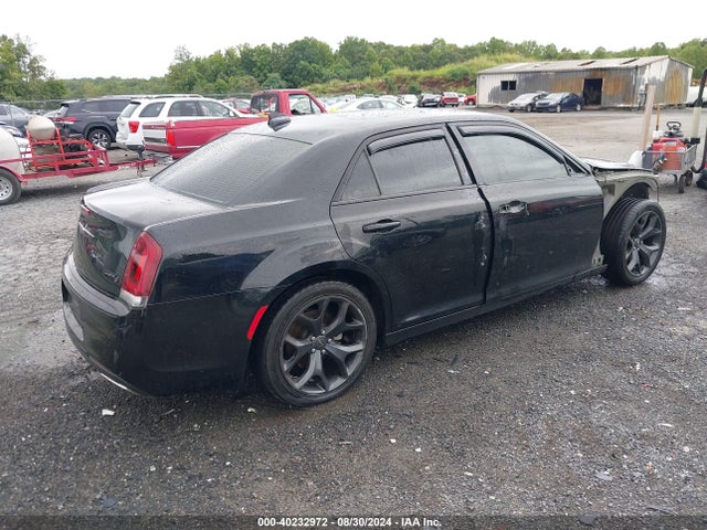 2C3CCABG8NH127168 Chrysler 300 S