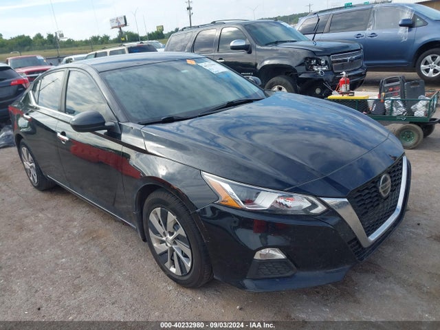 2019 1N4BL4BV7KC143017 main image