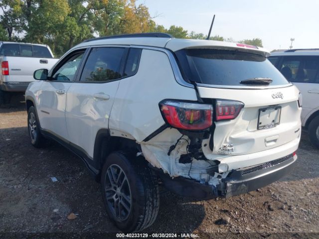 3C4NJDBBXJT458271 Jeep Compass Latitude 4x4