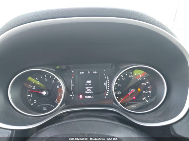 3C4NJDBBXJT458271 Jeep Compass Latitude 4x4