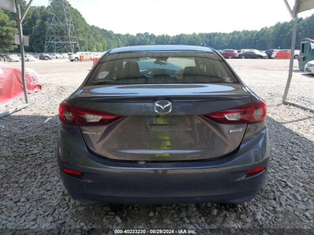 3MZBN1V32JM266411 Mazda Mazda3 Touring