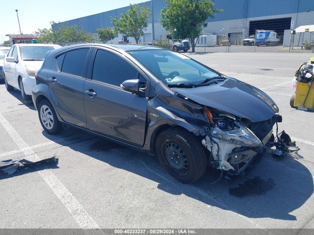 Toyota Prius C Two 2015 JTDKDTB31F1109298 zdjęcie główne