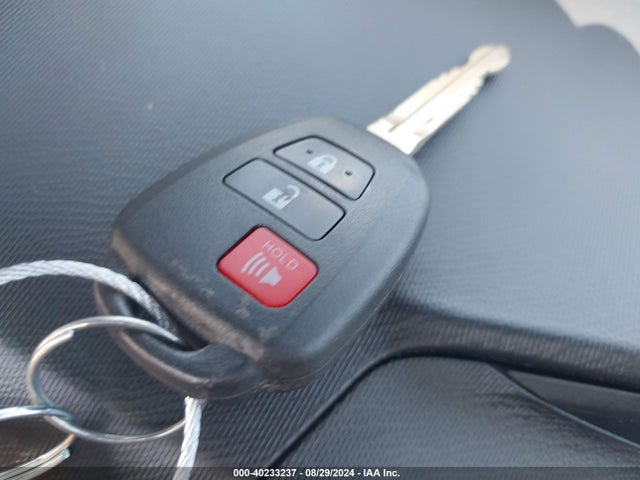 Toyota Prius C Two 2015 JTDKDTB31F1109298 Image 11