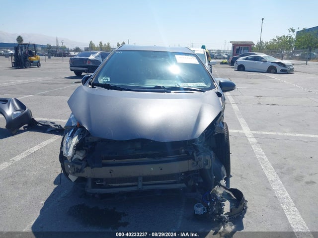 Toyota Prius C Two 2015 JTDKDTB31F1109298 Image 13