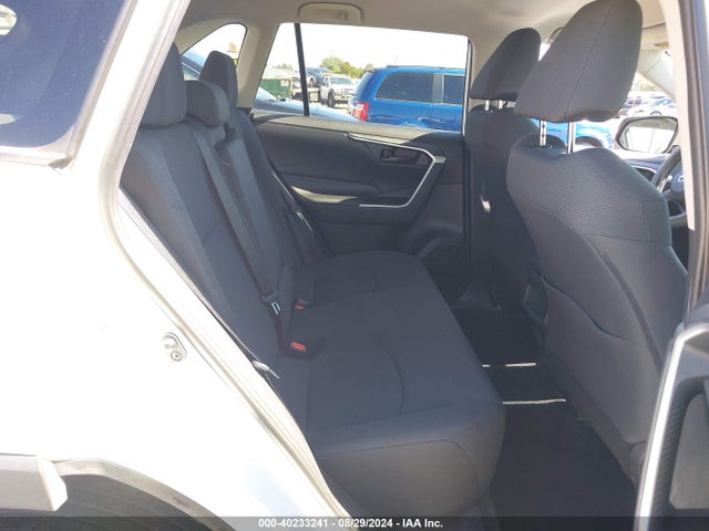 Toyota RAV4 LE 2020 2T3H1RFV1LW071215 Image 8