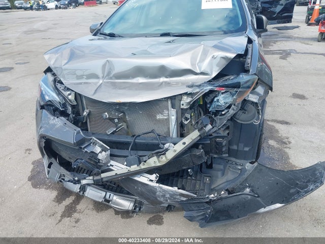 Toyota COROLLA LE 2018 2T1BURHE7JC112593 Image 18