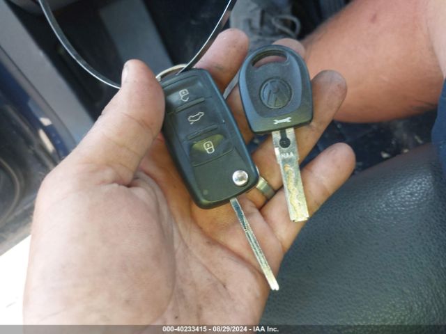 WVGAV7AX4GW599627 Volkswagen TIGUAN S