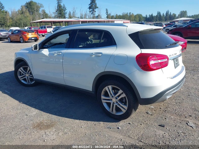 WDCTG4GB4FJ176554 Mercedes-Benz Gla 250 4matic