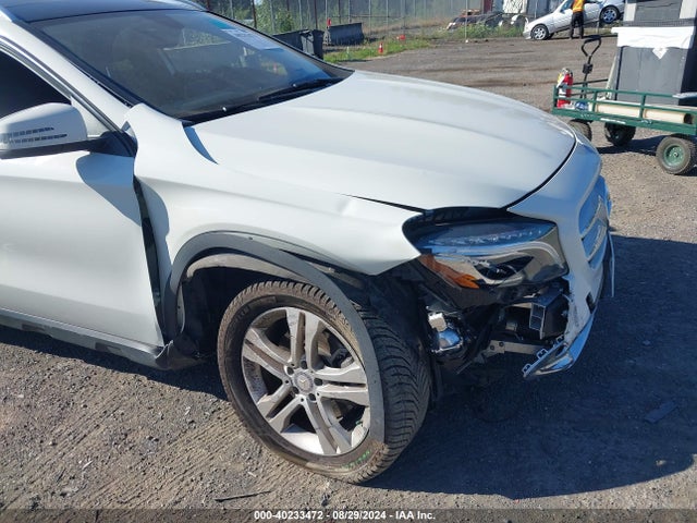 WDCTG4GB4FJ176554 Mercedes-Benz Gla 250 4matic
