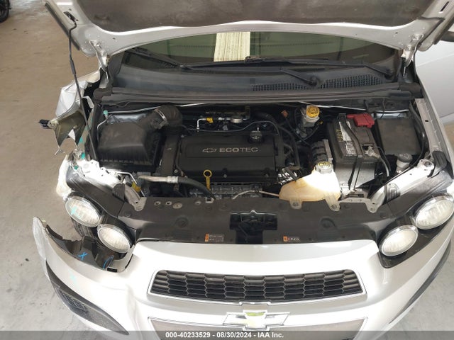 Chevrolet Sonic Lt Auto 2015 1G1JC6SHXF4123865 Image 10