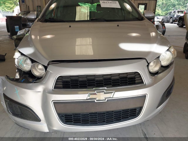 Chevrolet Sonic Lt Auto 2015 1G1JC6SHXF4123865 Image 12