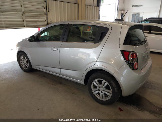 Chevrolet Sonic Lt Auto 2015 1G1JC6SHXF4123865 Image 3