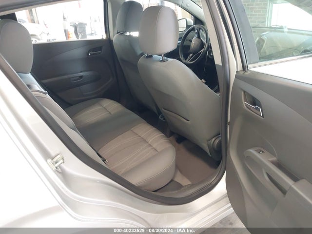 Chevrolet Sonic Lt Auto 2015 1G1JC6SHXF4123865 Image 8