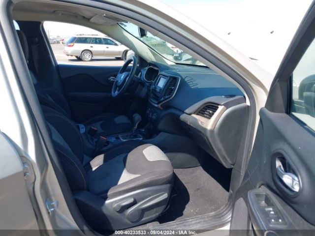 1C4PJMABXFW764527 Jeep Cherokee Sport