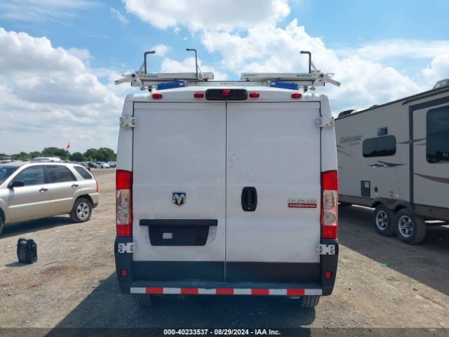 3C6TRVAG3JE155458 RAM Promaster 1500 Low Roof 136 Wb