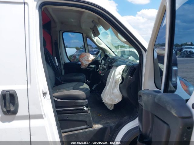 3C6TRVAG3JE155458 RAM Promaster 1500 Low Roof 136 Wb