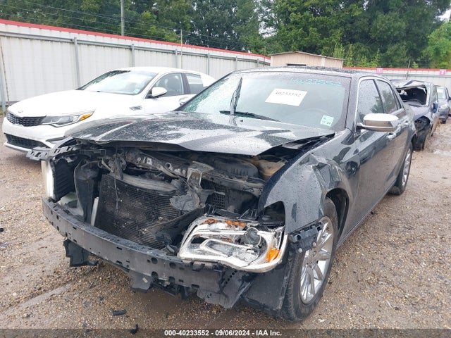 Chrysler 300C 2014 2C3CCAET0EH230965 Image 6