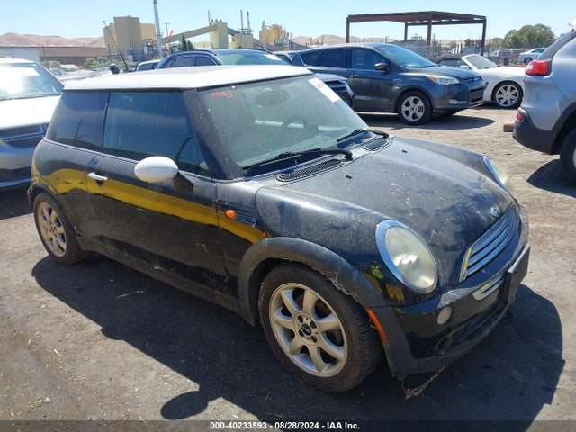 2005 MINI COOPER WMWRC33585TK60169 Photo 0
