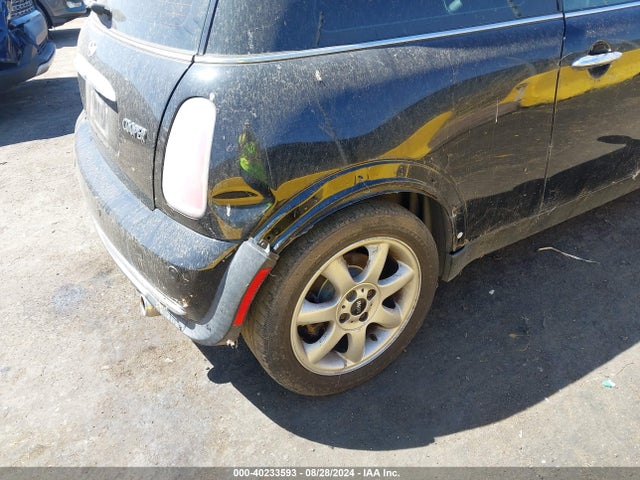 2005 MINI COOPER WMWRC33585TK60169 Photo 5