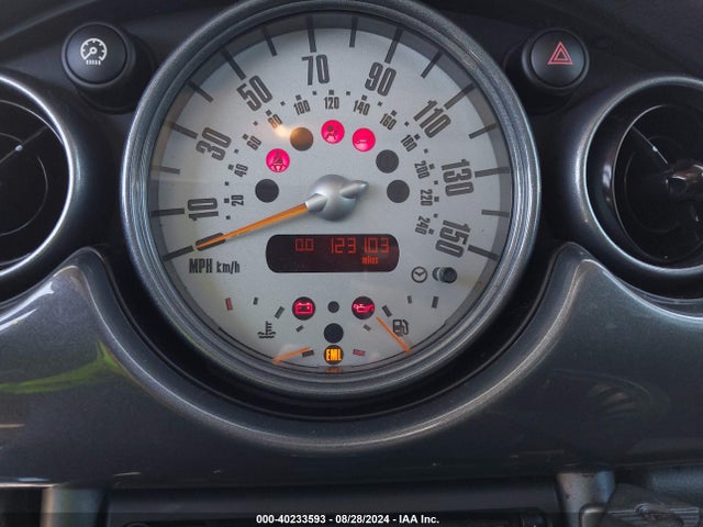 2005 MINI COOPER WMWRC33585TK60169 Photo 6