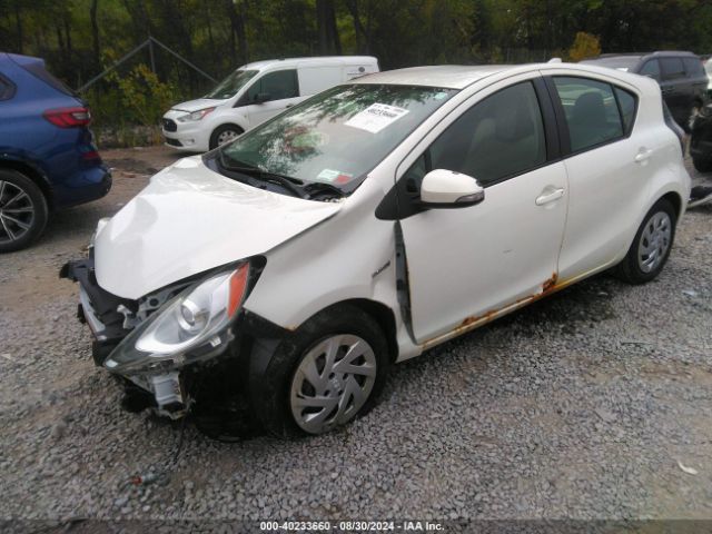 JTDKDTB31G1117693 Toyota Prius C One