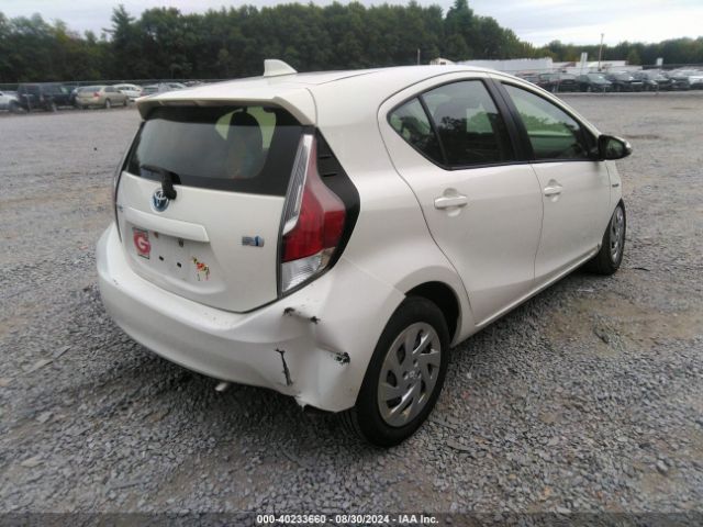 JTDKDTB31G1117693 Toyota Prius C One