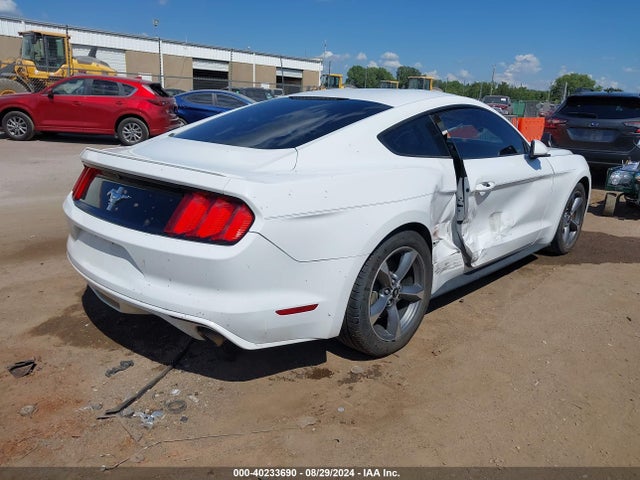 Ford Mustang V6 2016 1FA6P8AM5G5246213 Image 4