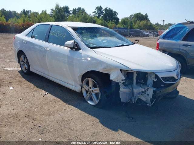 2014 4T1BF1FK3EU764068 main image