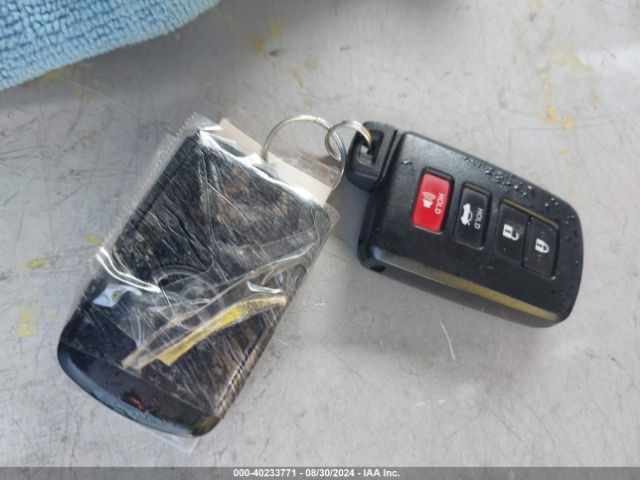 4T1BD1FK1HU216337 Toyota Camry Hybrid Le