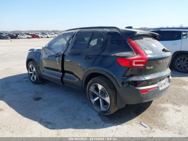 YV4L12UW6P2983721 Volvo Xc40 B5 Plus Dark Theme