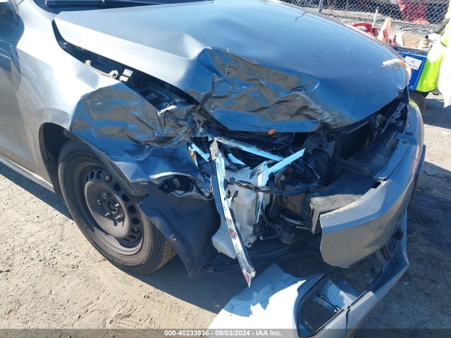 3VW2K7AJ8EM290718 Volkswagen Jetta 2.0l S