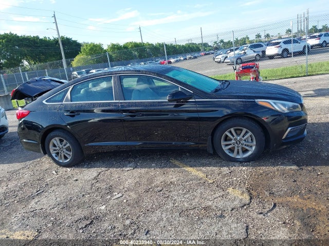 Hyundai SONATA SE 2015 5NPE24AF2FH150262 Image 13