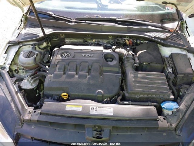 3VWCA7AU3FM514514 Volkswagen Golf Sportwagen Tdi S 4-door