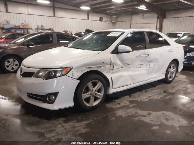 Toyota CAMRY SE 2014 4T1BF1FKXEU780610 Image 2