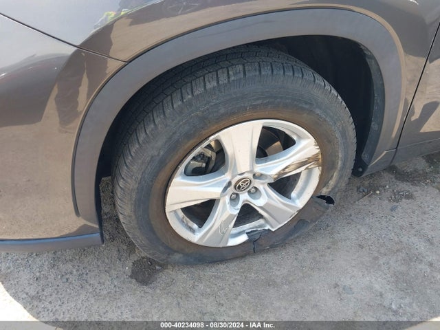 Toyota Highlander Le 2020 5TDZZRAHXLS026922 Image 18