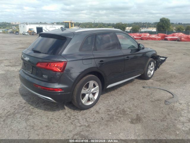 WA1ANAFY5J2213793 Audi Q5 2.0t Premium/2.0t Tech Premium