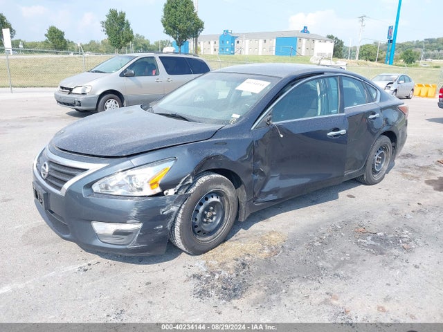 Nissan Altima 2.5 S 2015 1N4AL3AP7FC169244 Image 2