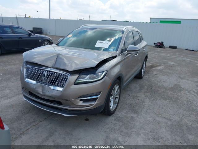 5LMCJ2C92KUL51139 Lincoln MKC SELECT