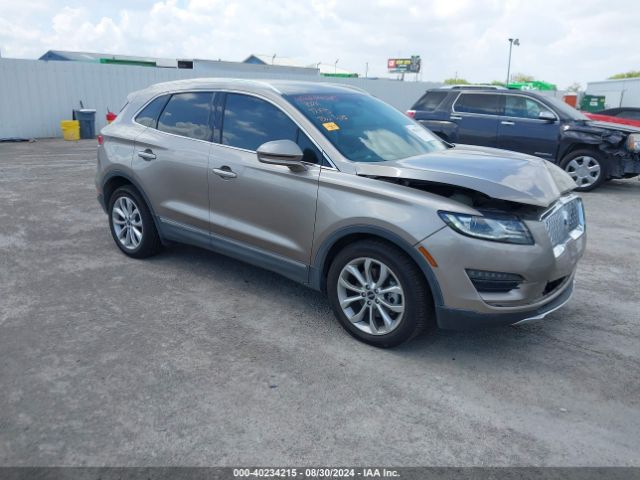 5LMCJ2C92KUL51139 Lincoln MKC SELECT